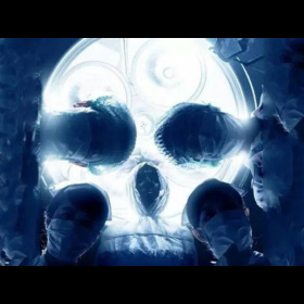 What Do You See First Is Skull Or Doctors Or Shadowless lamp?