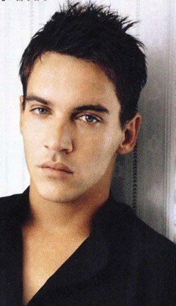 This actor is Jonathan Rhys Meyers Or Leonardo DiCaprio?