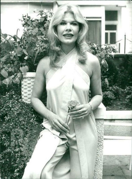 What is the name of this female star in the 70s?