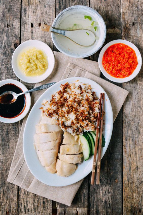 Which country does the delicious Chicken rice come from?