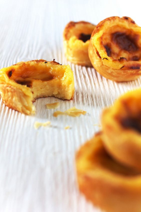 Which country does the delicious Pastel de nata come from?