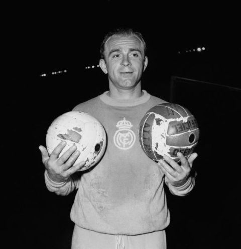 In which year did Alfredo Di Stéfano football win the Ballon d'Or?