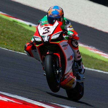 Who won its first Superbike world championship in 2010 with Max Biaggi?