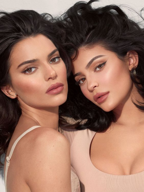 Who do you prefer, Kylie Jenner and Kendall Jenner?