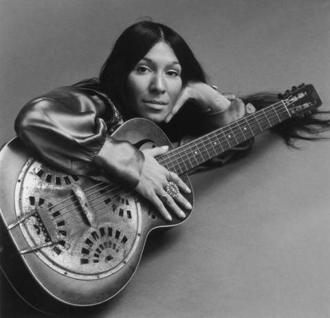 She was the first indigenous person to win an Oscar.Can you name her?