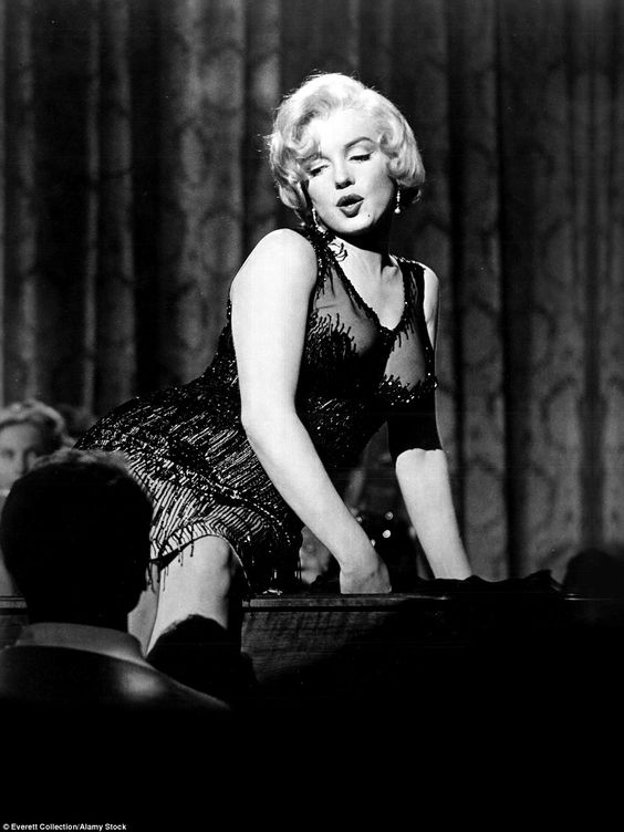 It is Marilyn Monroe or Kane