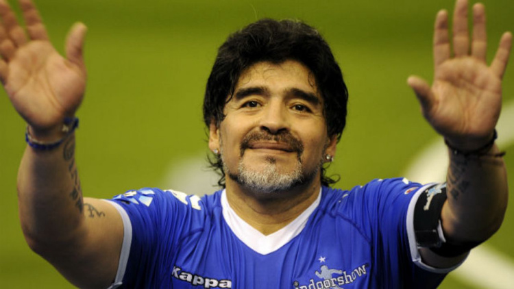 When did maradona become coach of argentina?