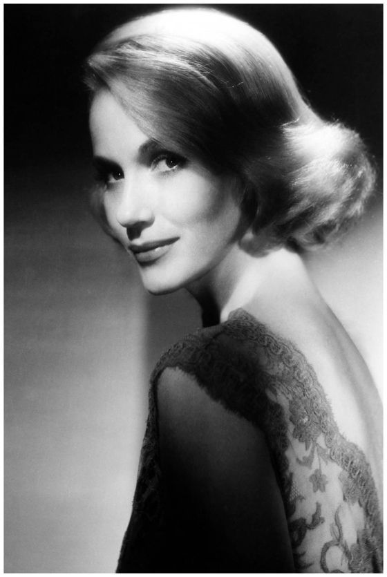 It is Eva Marie Saint or Terry