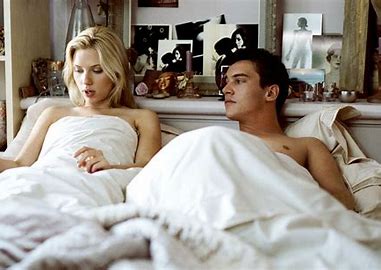 The heroine of "Match Point" is Scarlett Johansson?